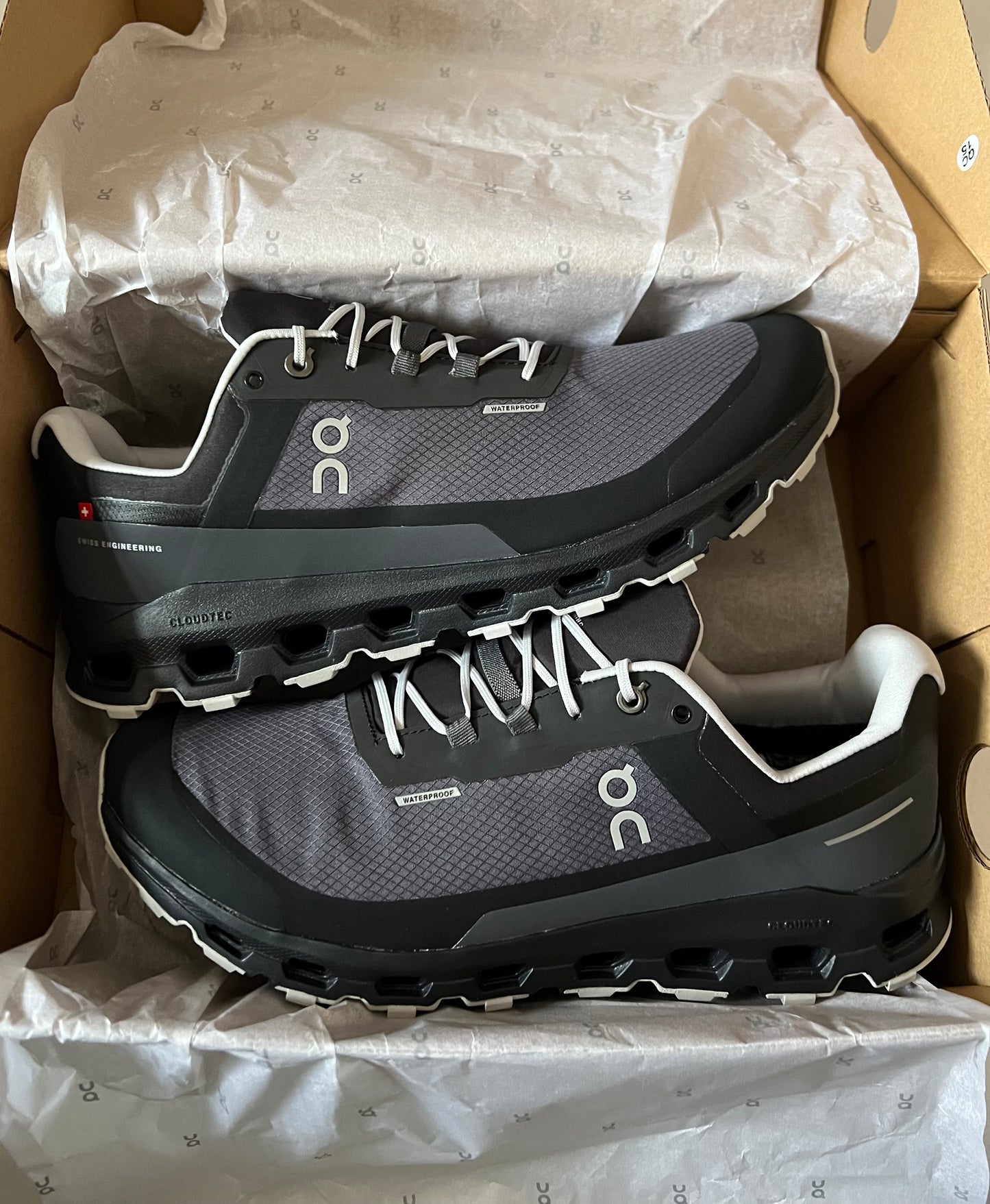 ON Cloudvista Waterproof - Black/Eclipse