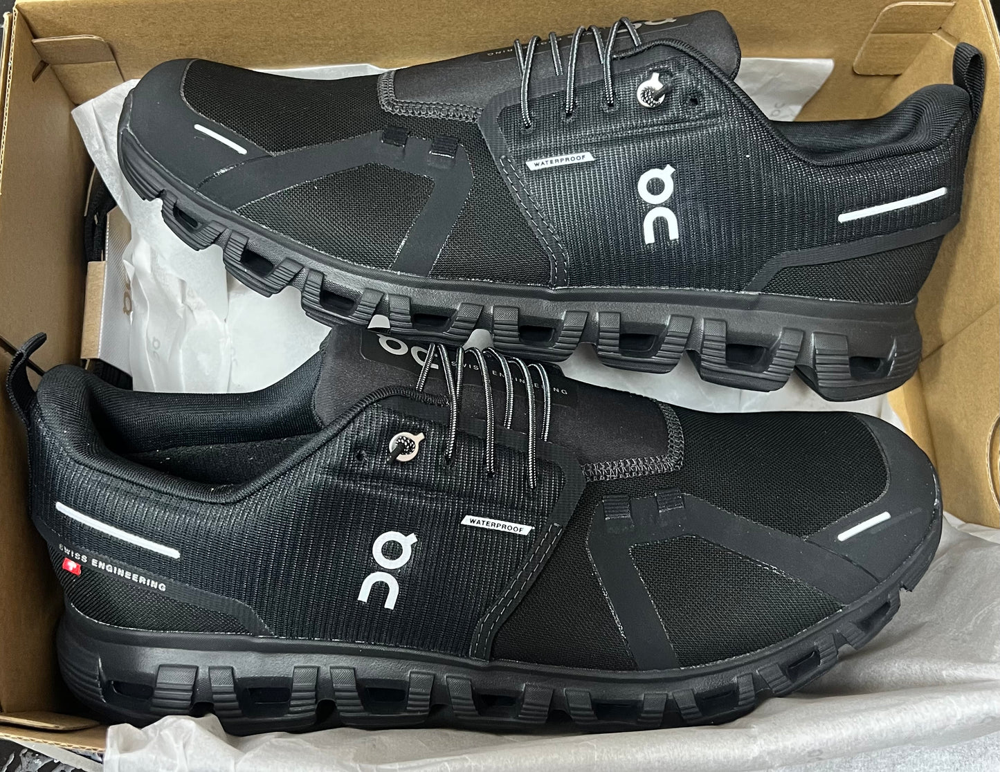 ON Cloud 6 Waterproof - Black