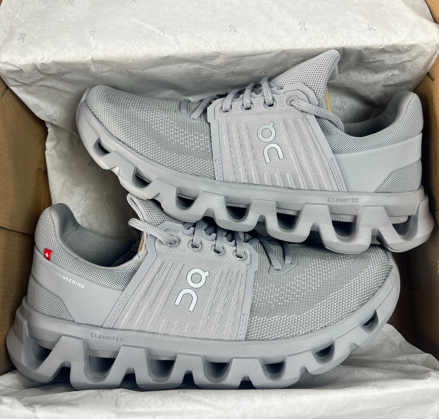 ON Cloudswift 4AD - Wolf Grey