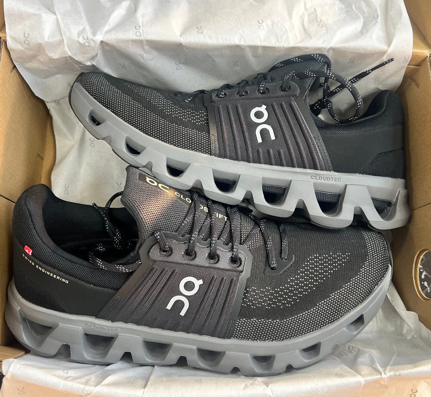 ON Cloudswift 4AD - Black/Rock