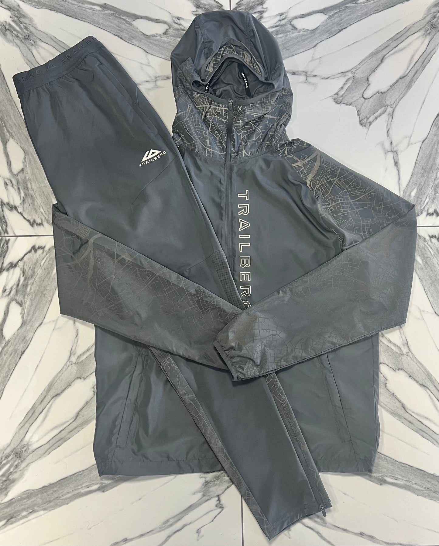 Trailberg Geneva - Irongate