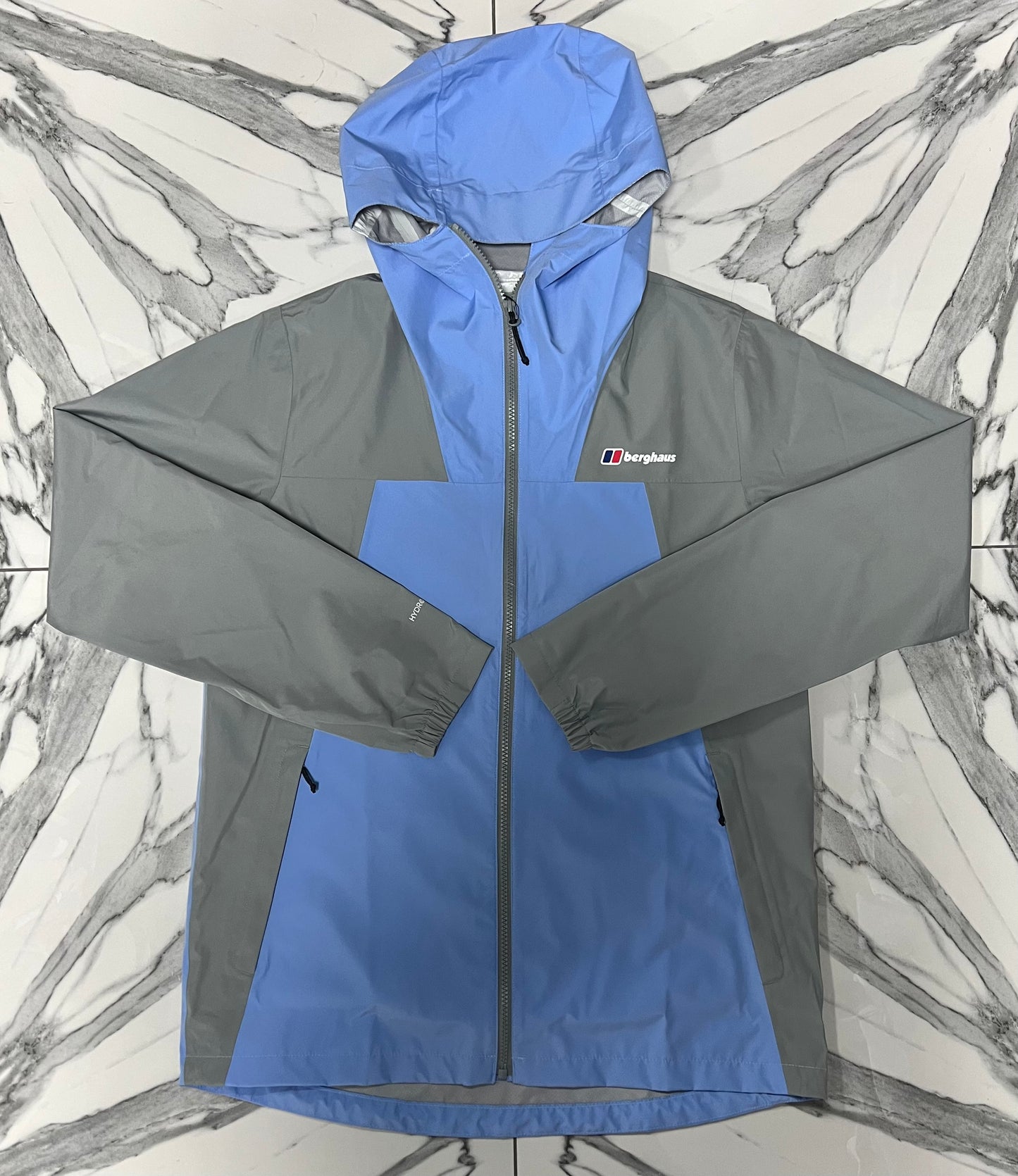 Berghaus Deluge Windbreaker - Baby Blue/Grey