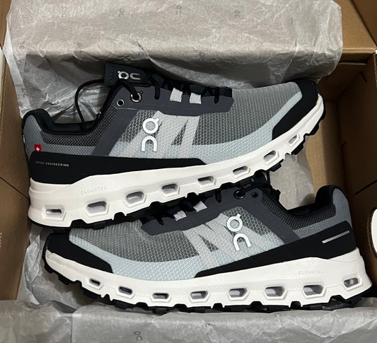 ON Cloudvista - Black/White