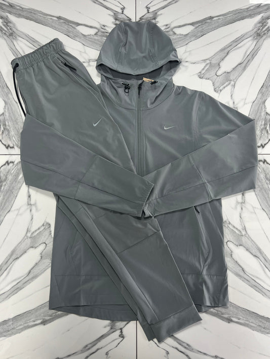 Nike Unlimited - Grey