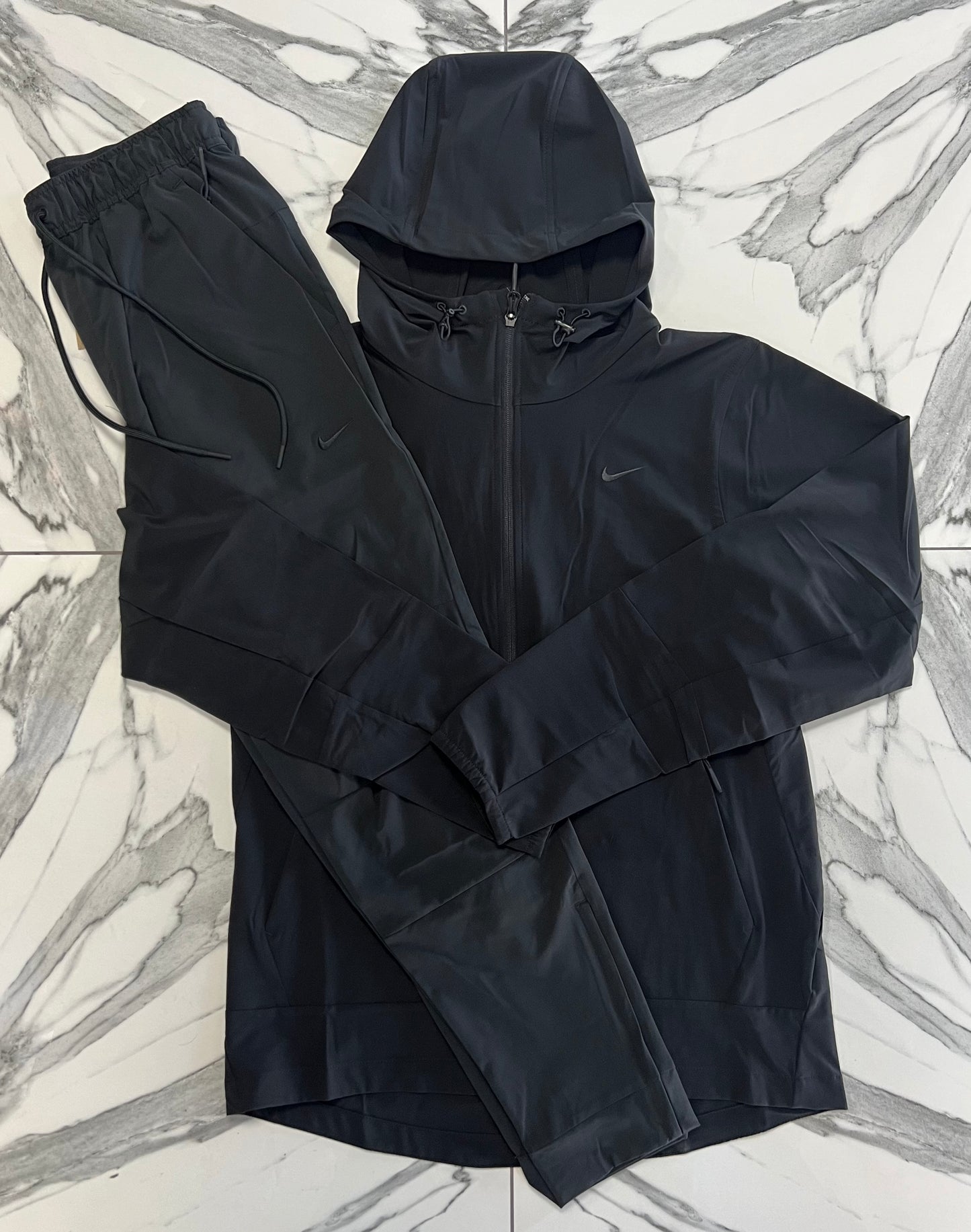 Nike Unlimited - Black