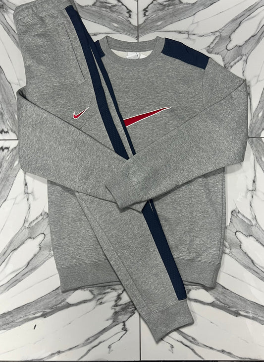 Nike Crew Logo - Grey