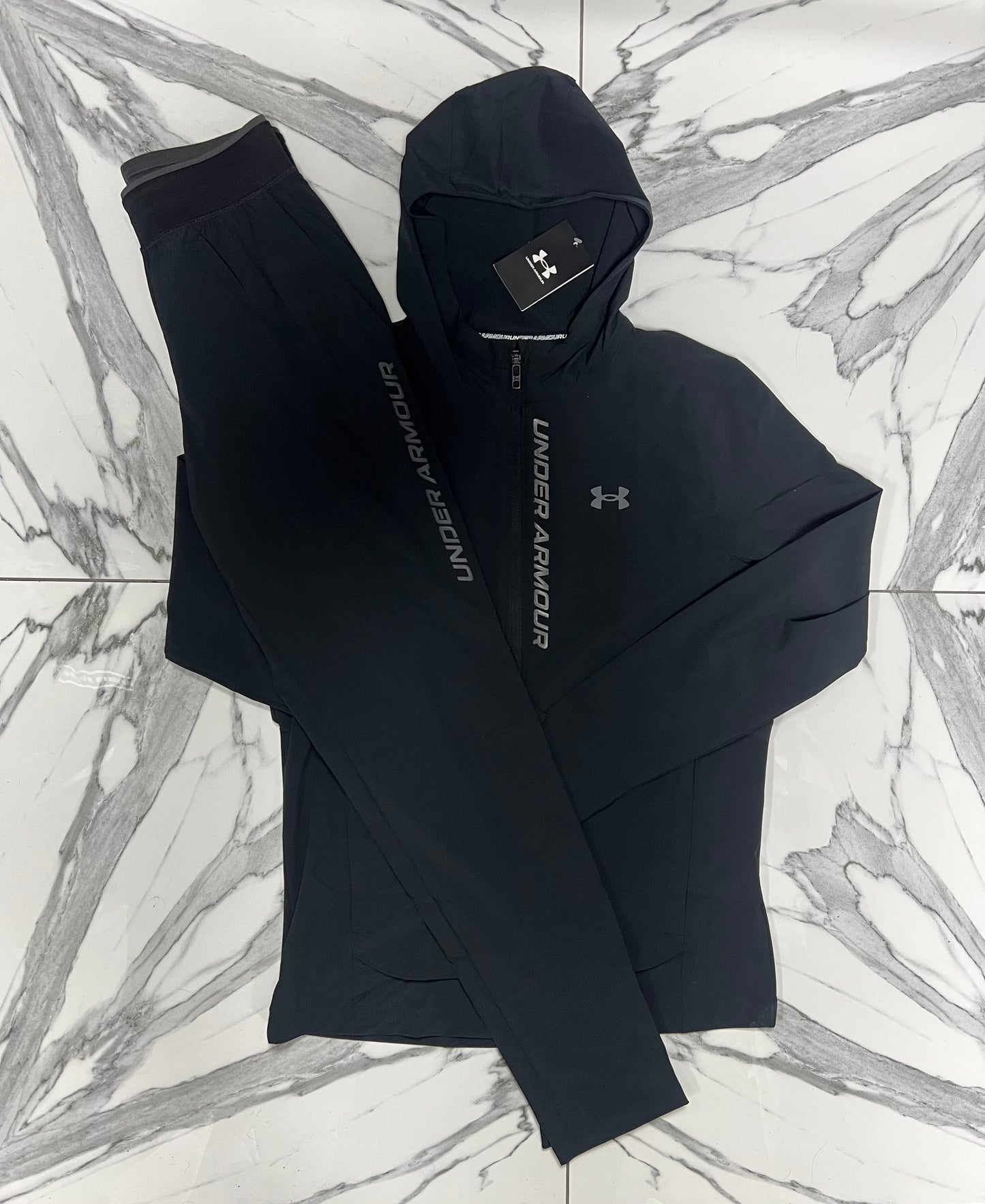 Under Armour Out Run - Black
