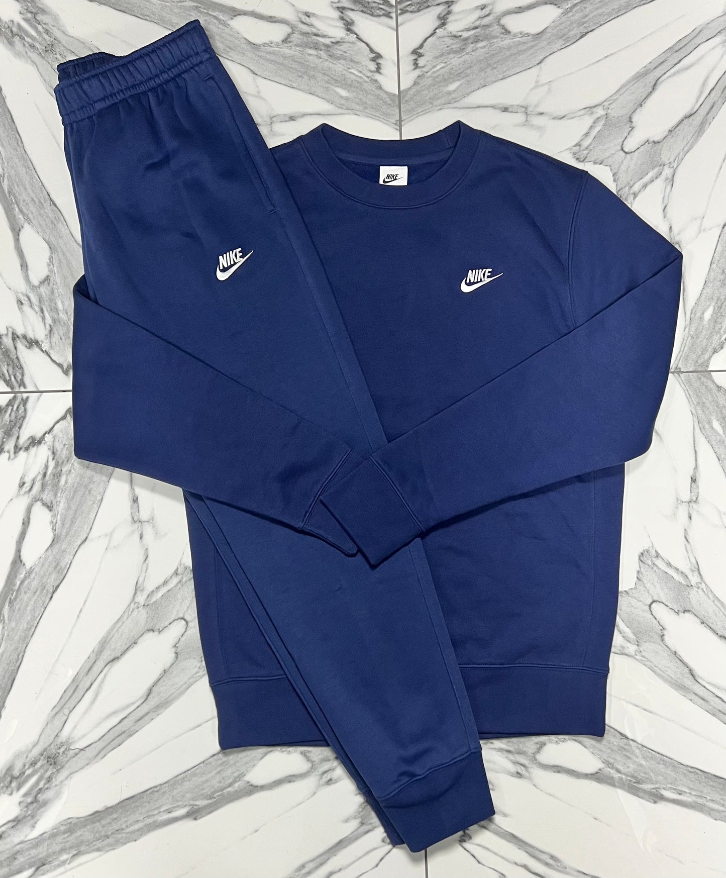 Nike Club Crew - Navy Blue